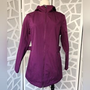 Free Tech women's purple jacket/ raincoat/windbreaker size Medium lightweight.